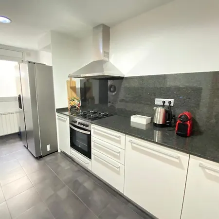 Atico-duplex Moderno En En El Centro De Av-65 דירה רוזס