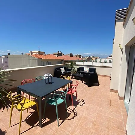 Atico-duplex Moderno En En El Centro De Av-65 * רוזס