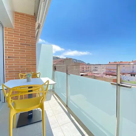 Atico-duplex Moderno En En El Centro De Av-65 * Roses